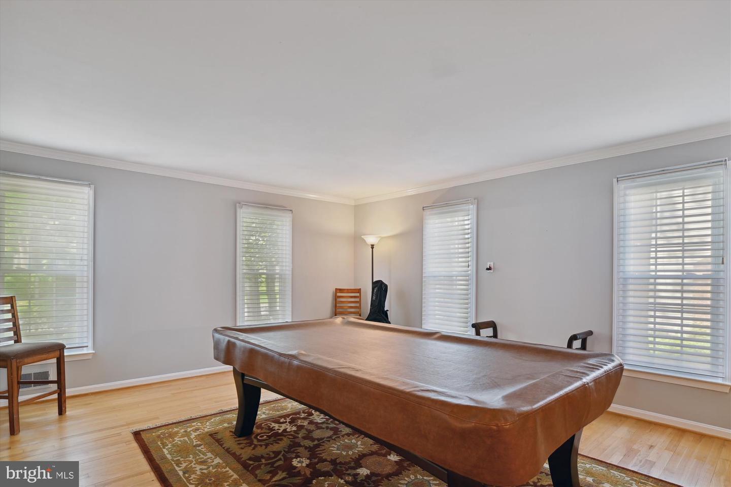 292 Oak Ct