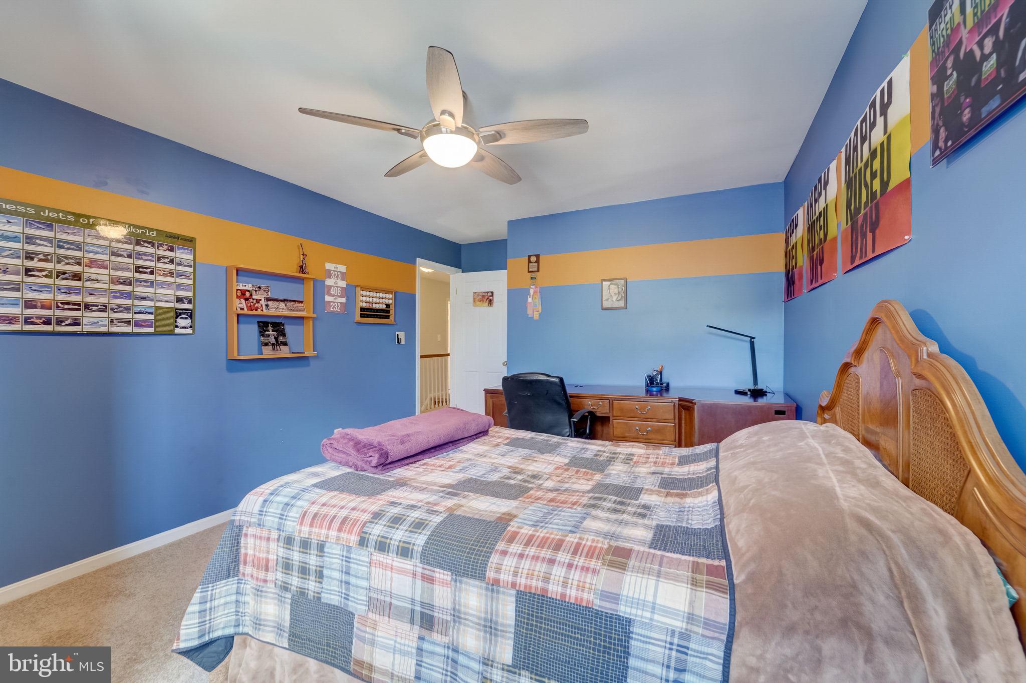 292 Oak Ct