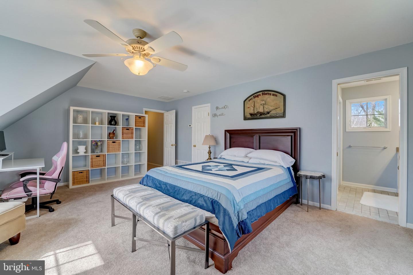 292 Oak Ct