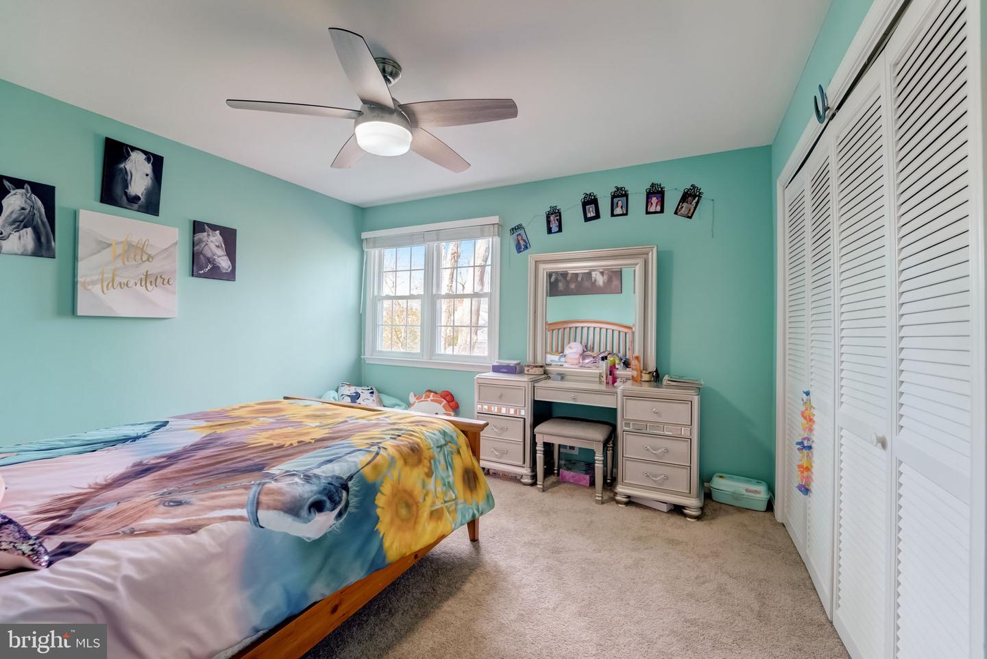 292 Oak Ct