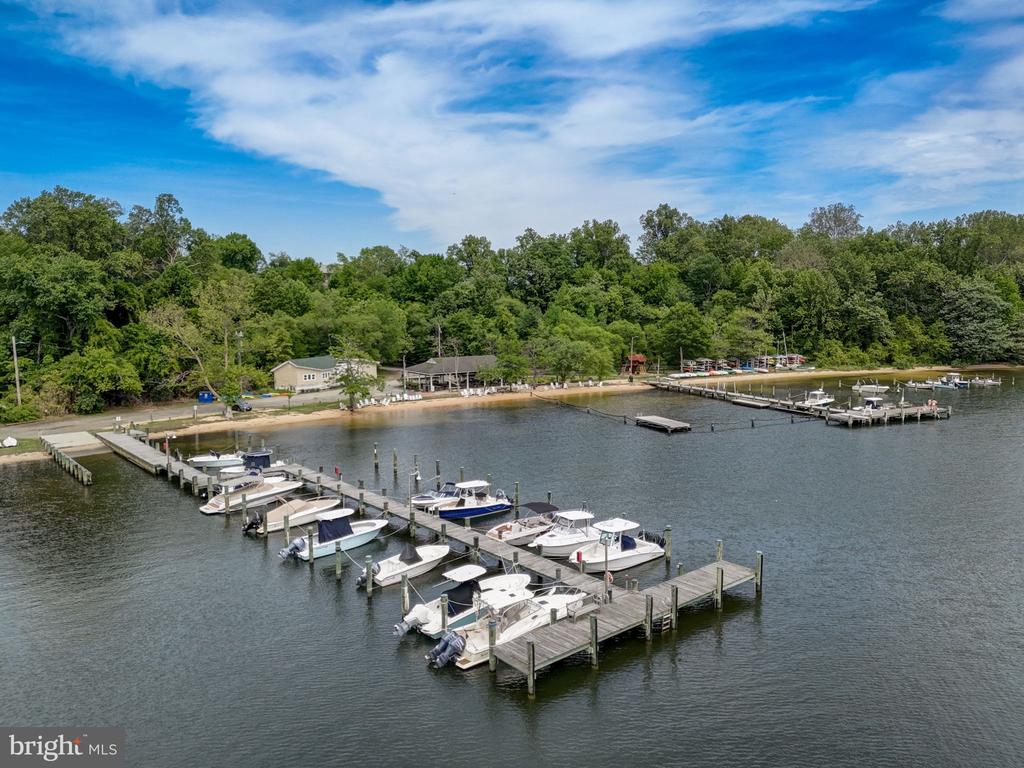 105 Hatton Dr