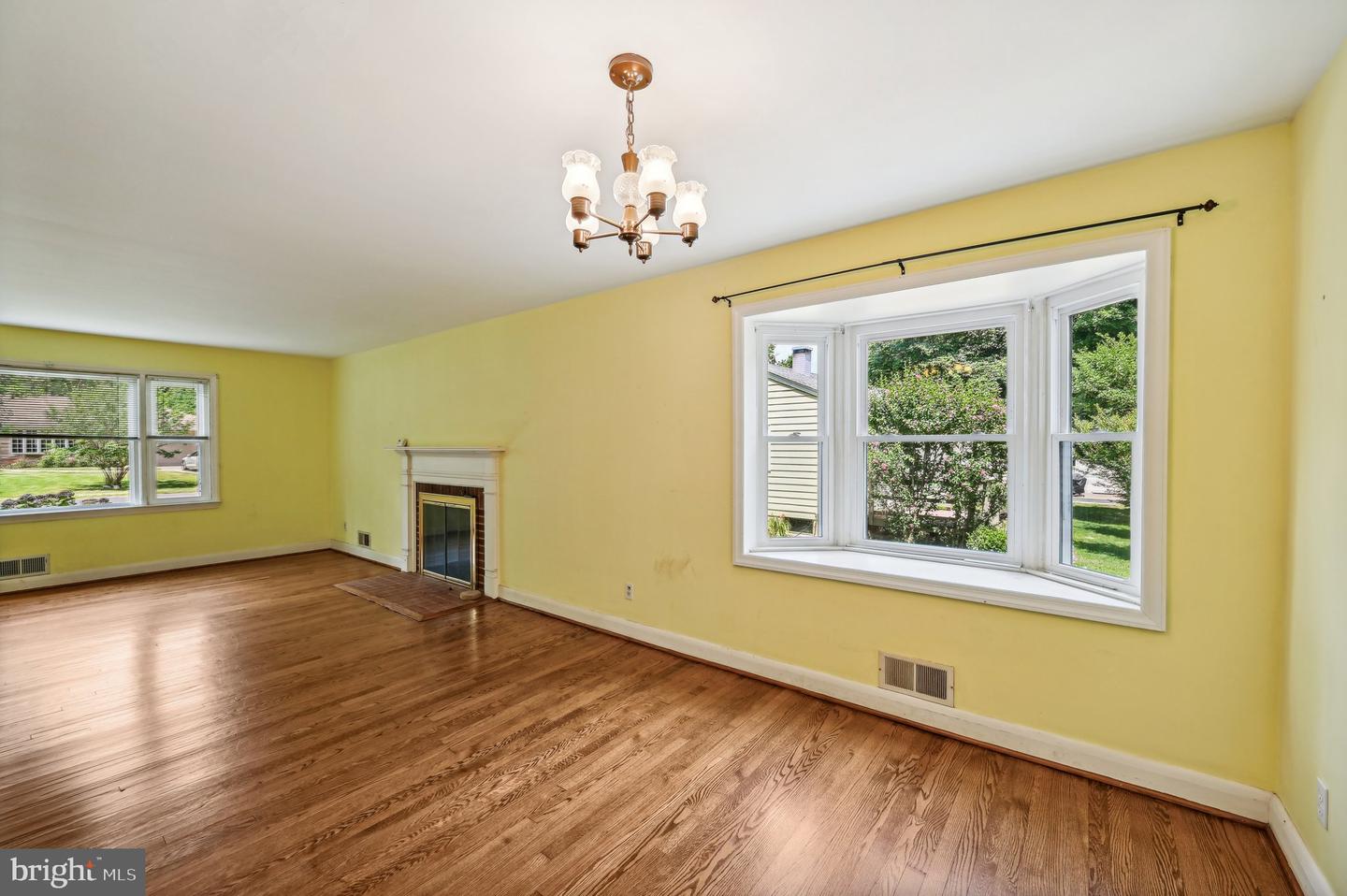 105 Hatton Dr