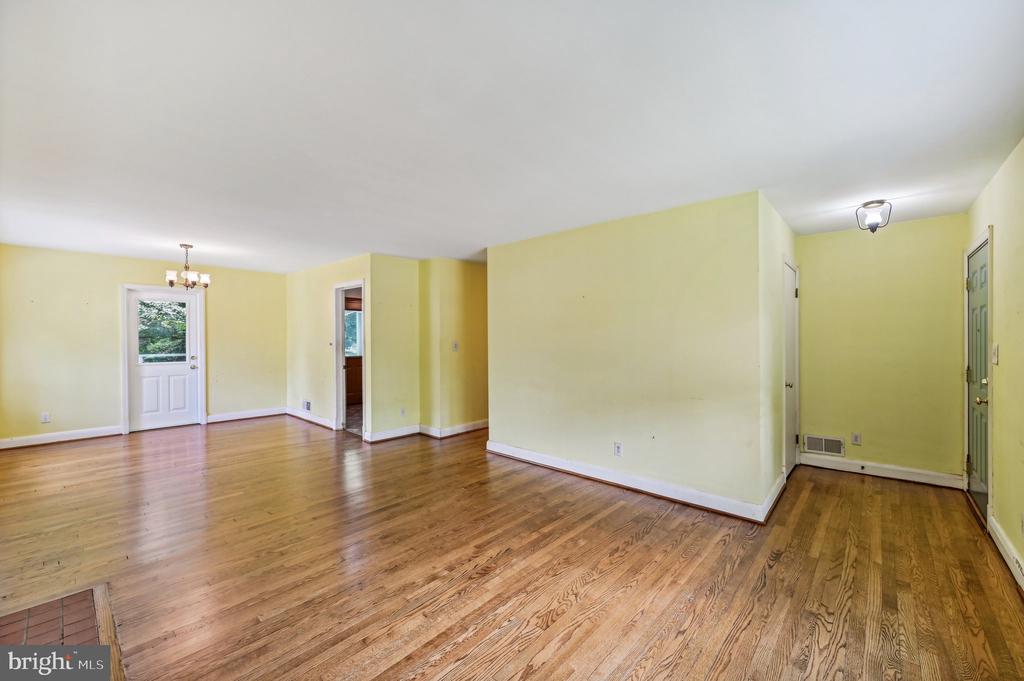 105 Hatton Dr