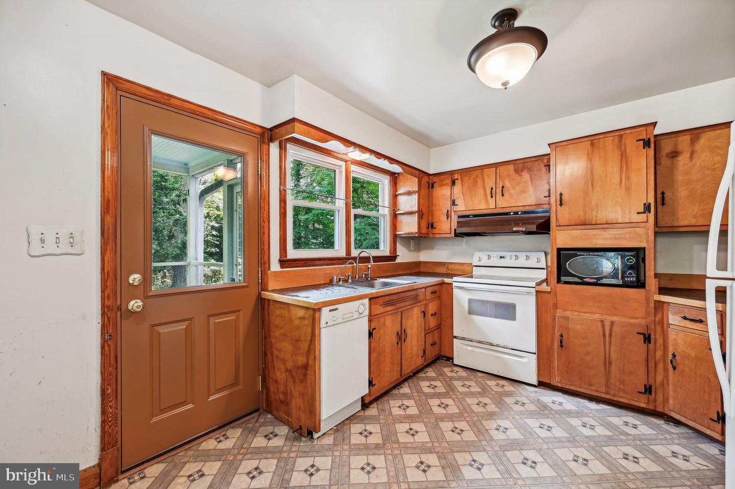 105 Hatton Dr