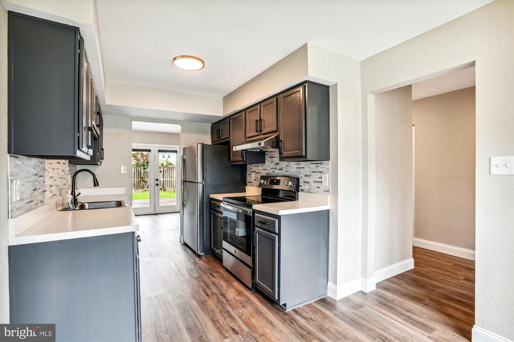 538 SWOOP HILL RD