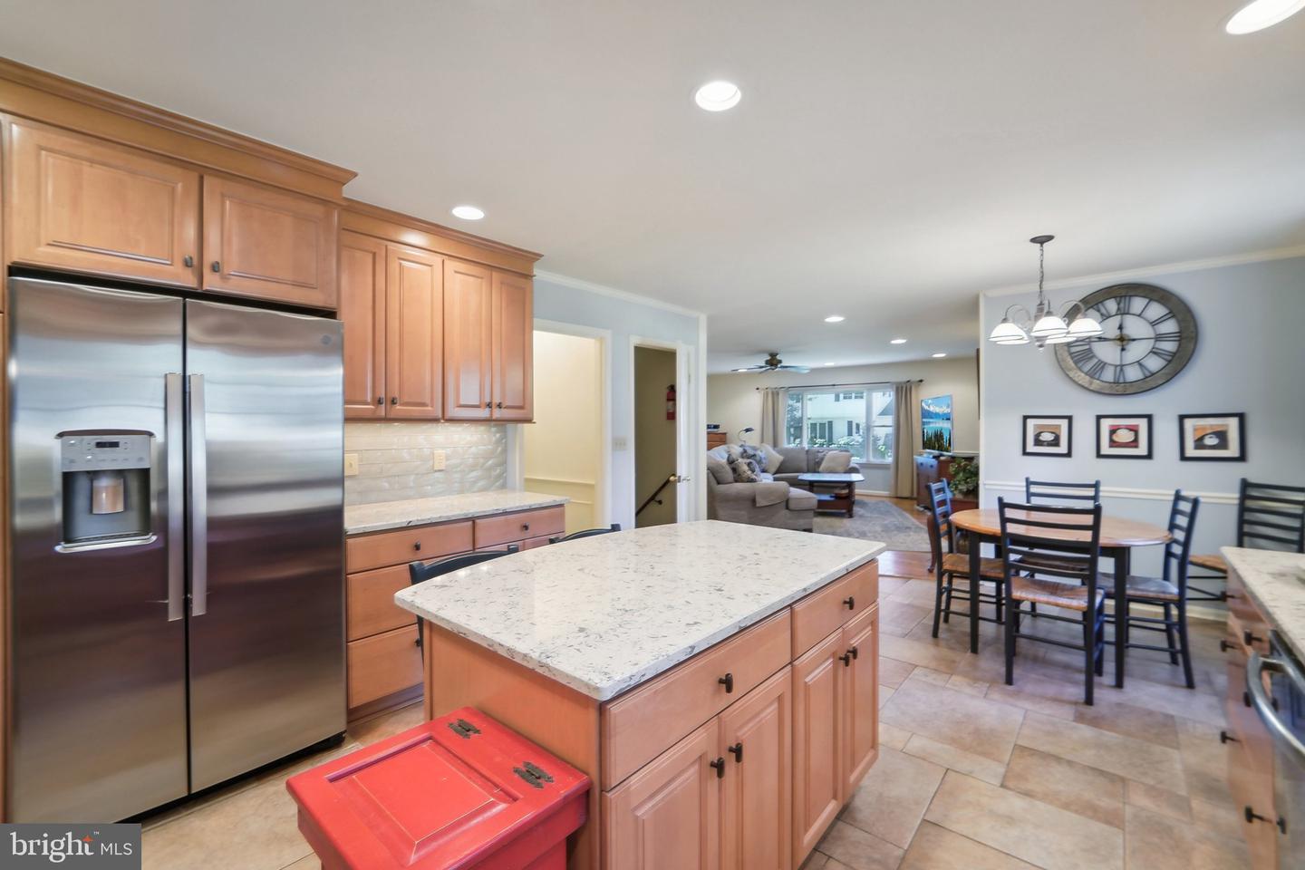 404 Saint Ives Dr