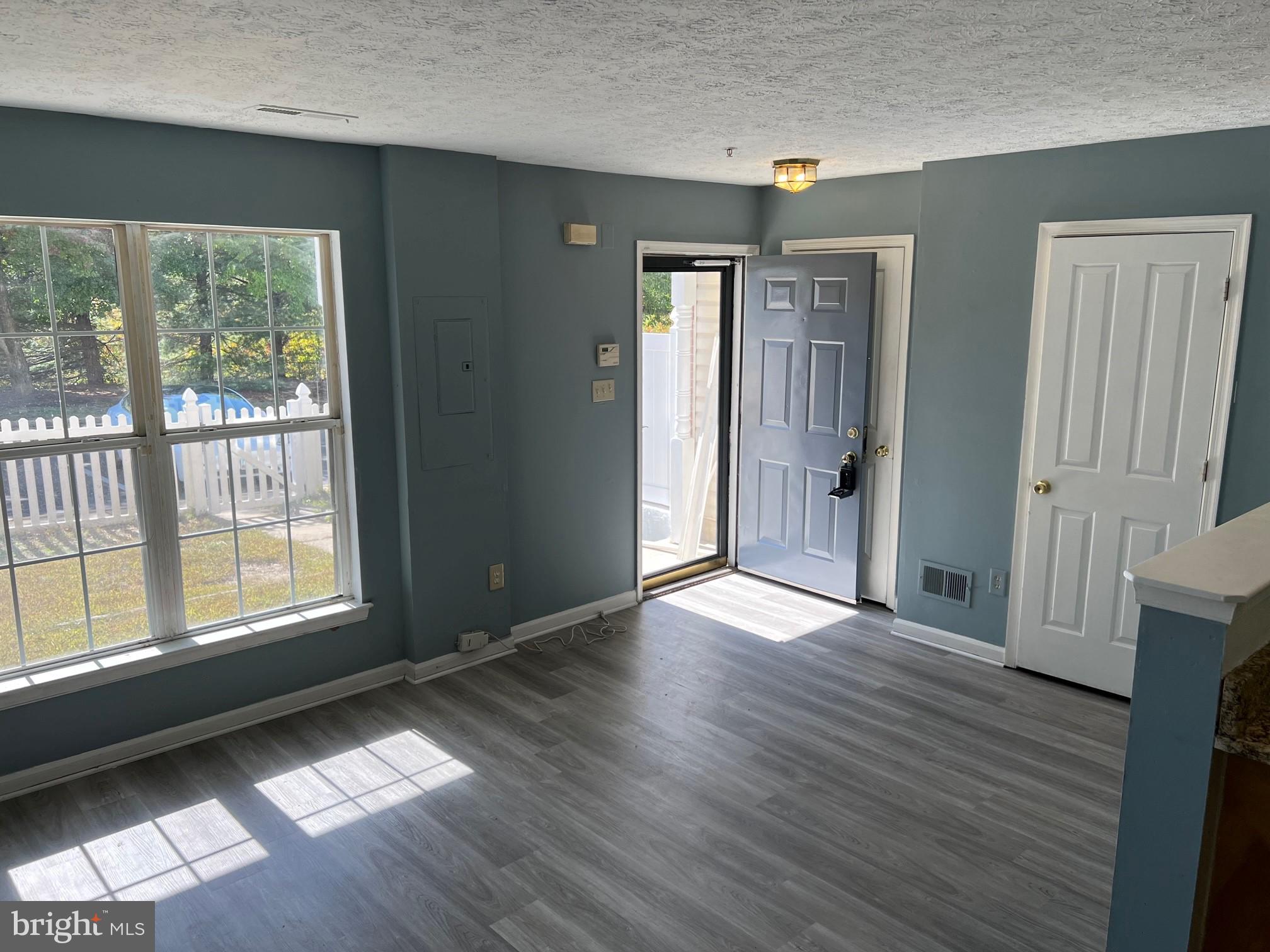 1817 WATCH HOUSE CIR S