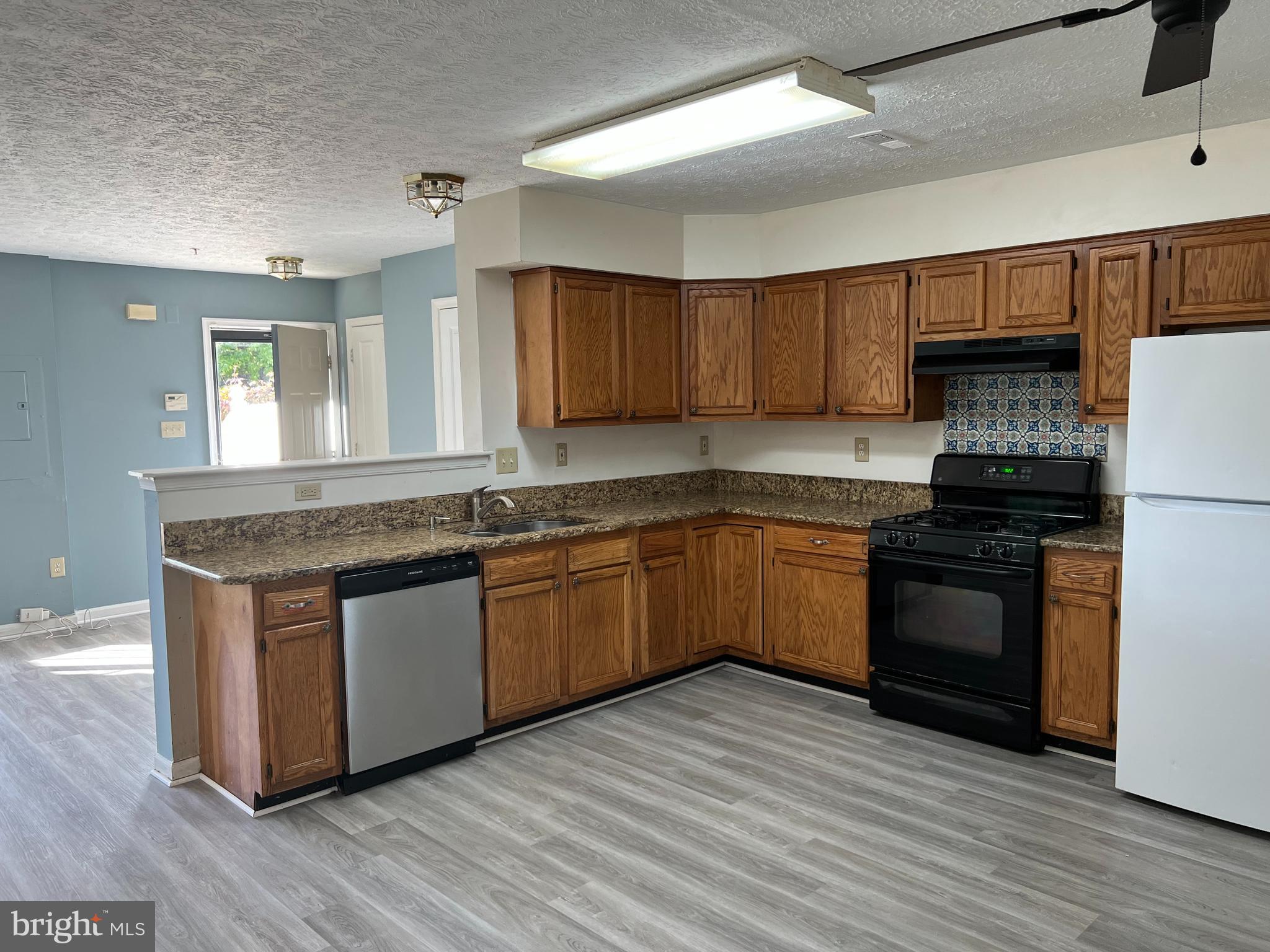 1817 WATCH HOUSE CIR S