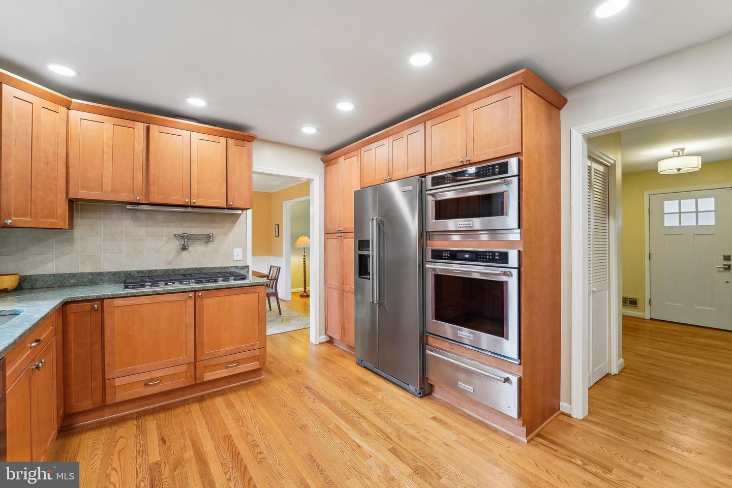 3 Emerson Rd
