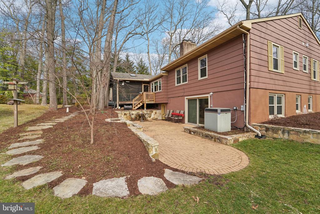 100 Stauffer Rd