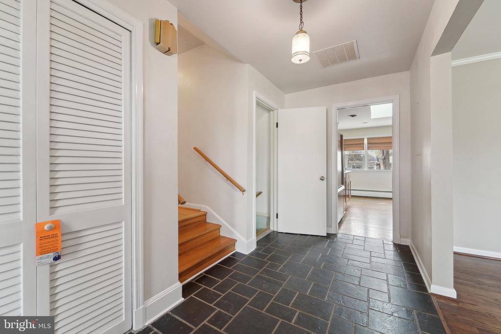 100 Stauffer Rd
