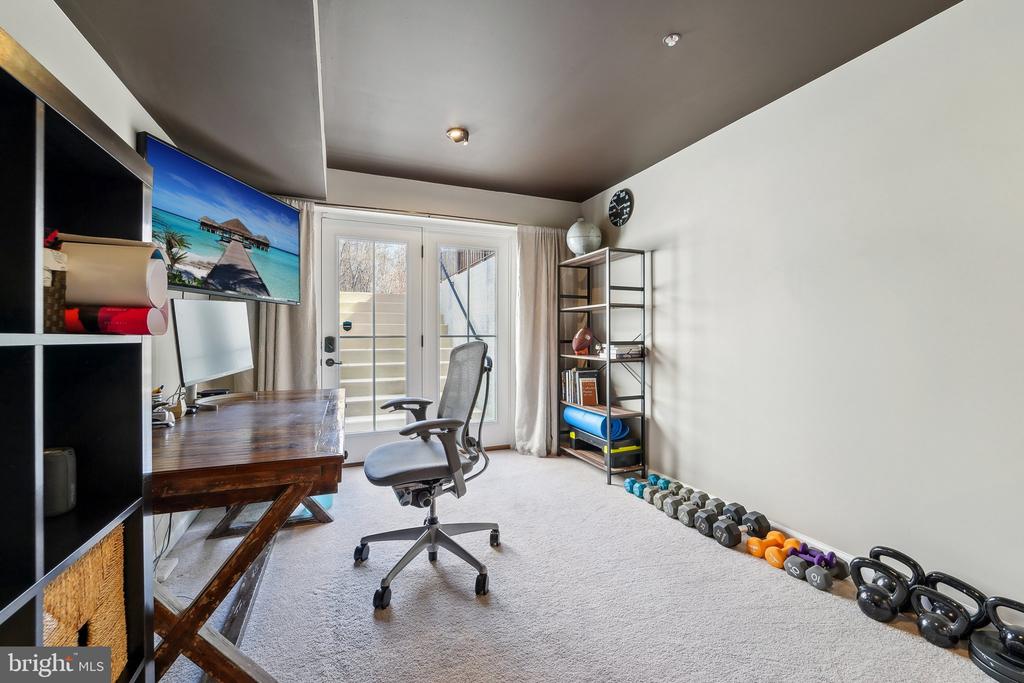 3150 Sunny Ridge Dr