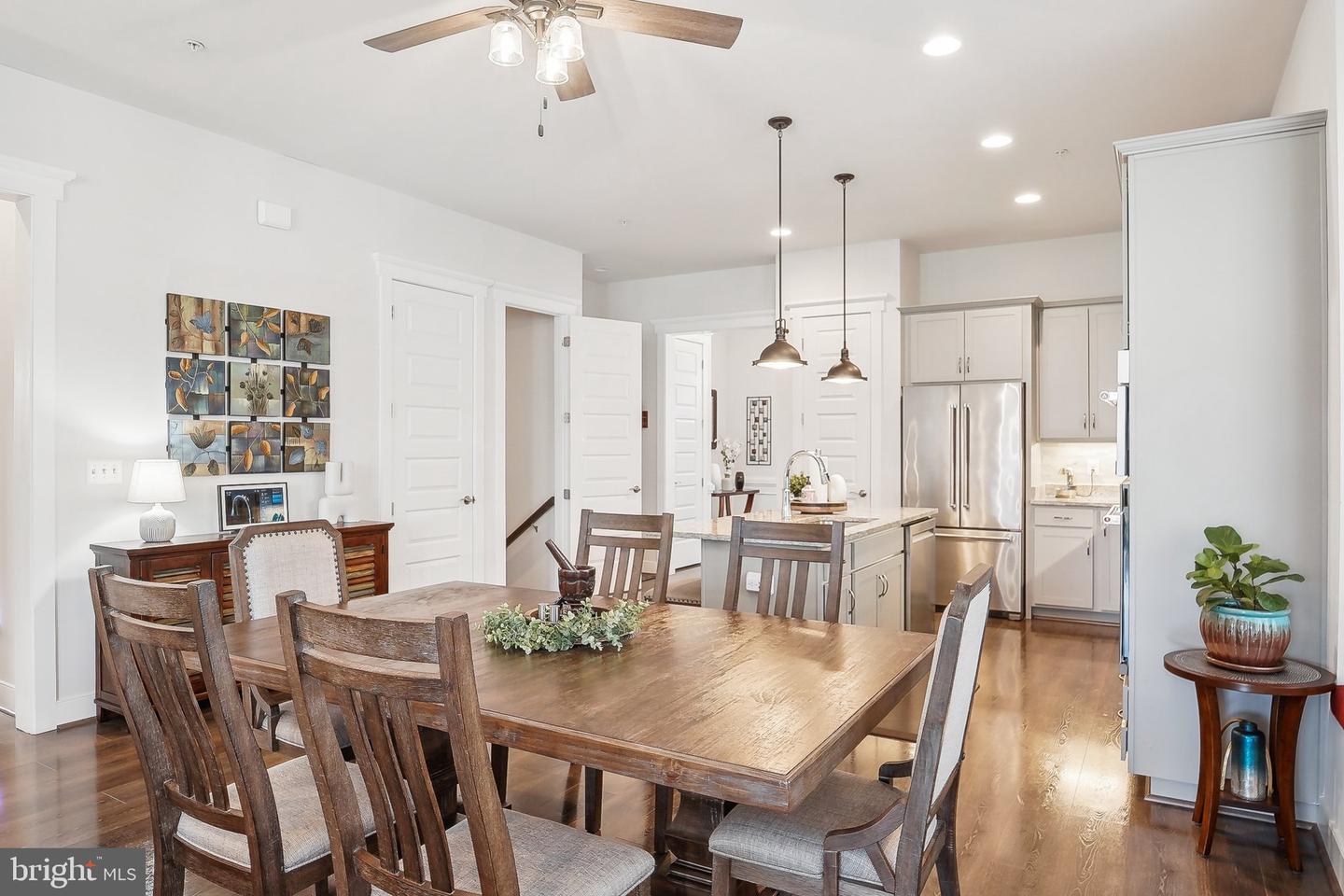 1628 Velvet Leaf Ln