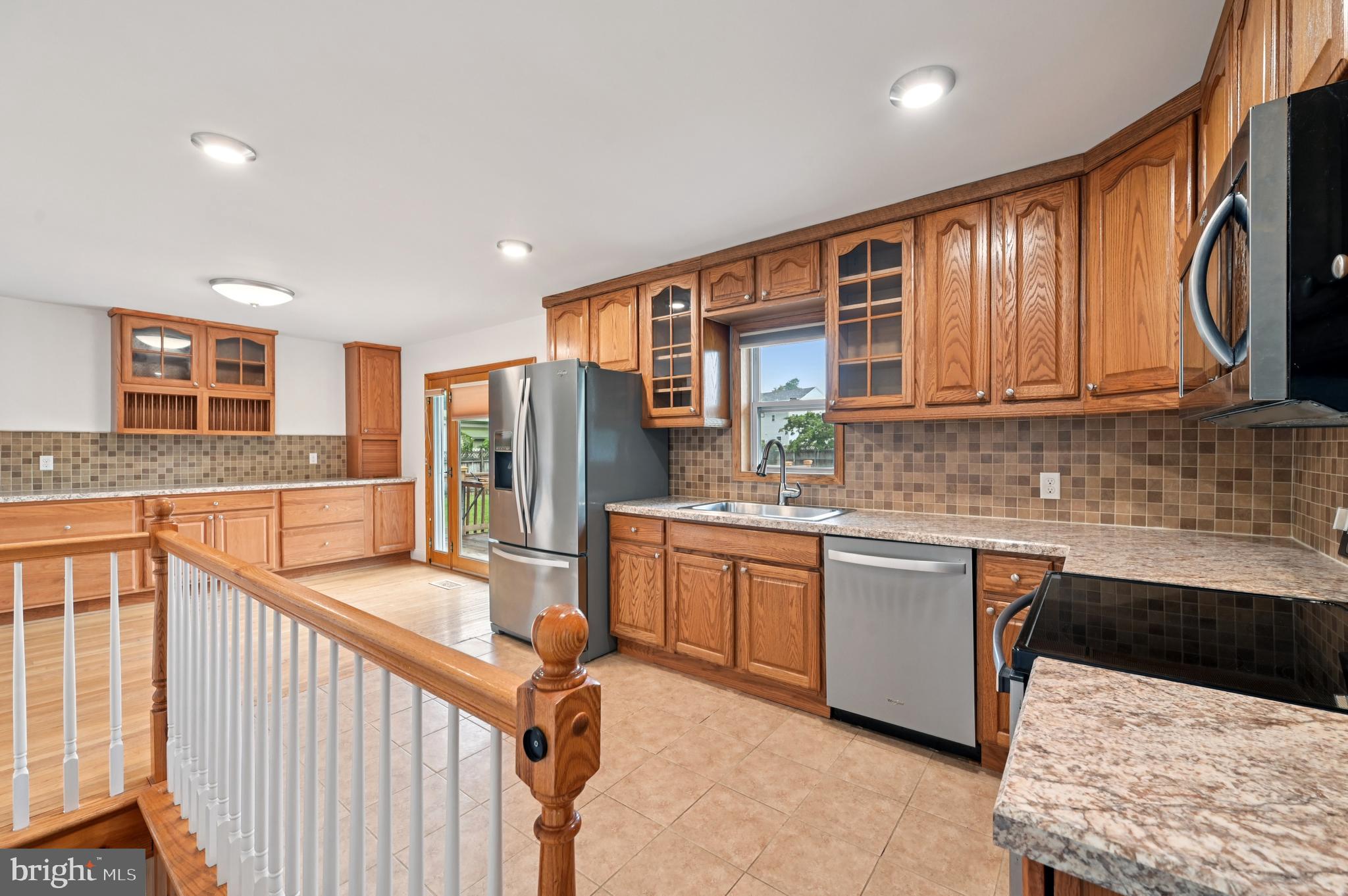 814 Manhattan Beach Rd