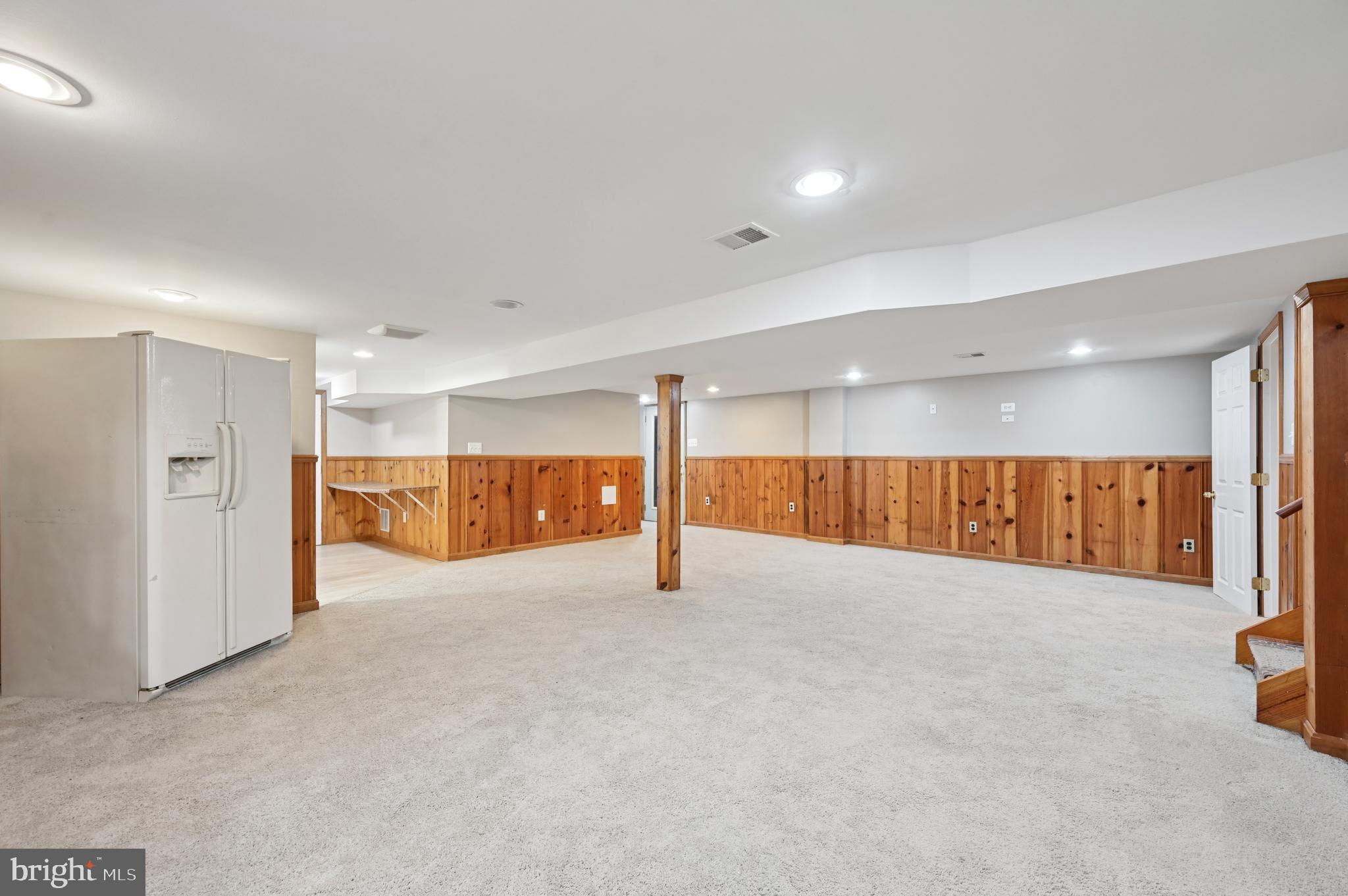 814 Manhattan Beach Rd