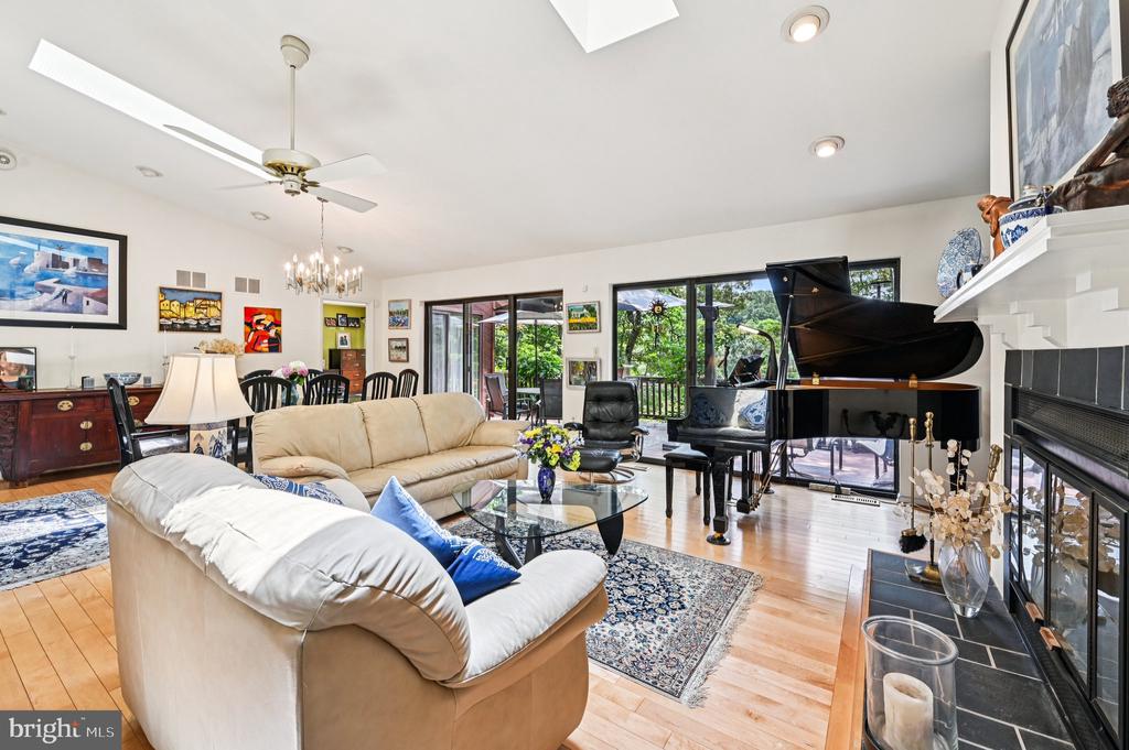 133 Berrywood Dr