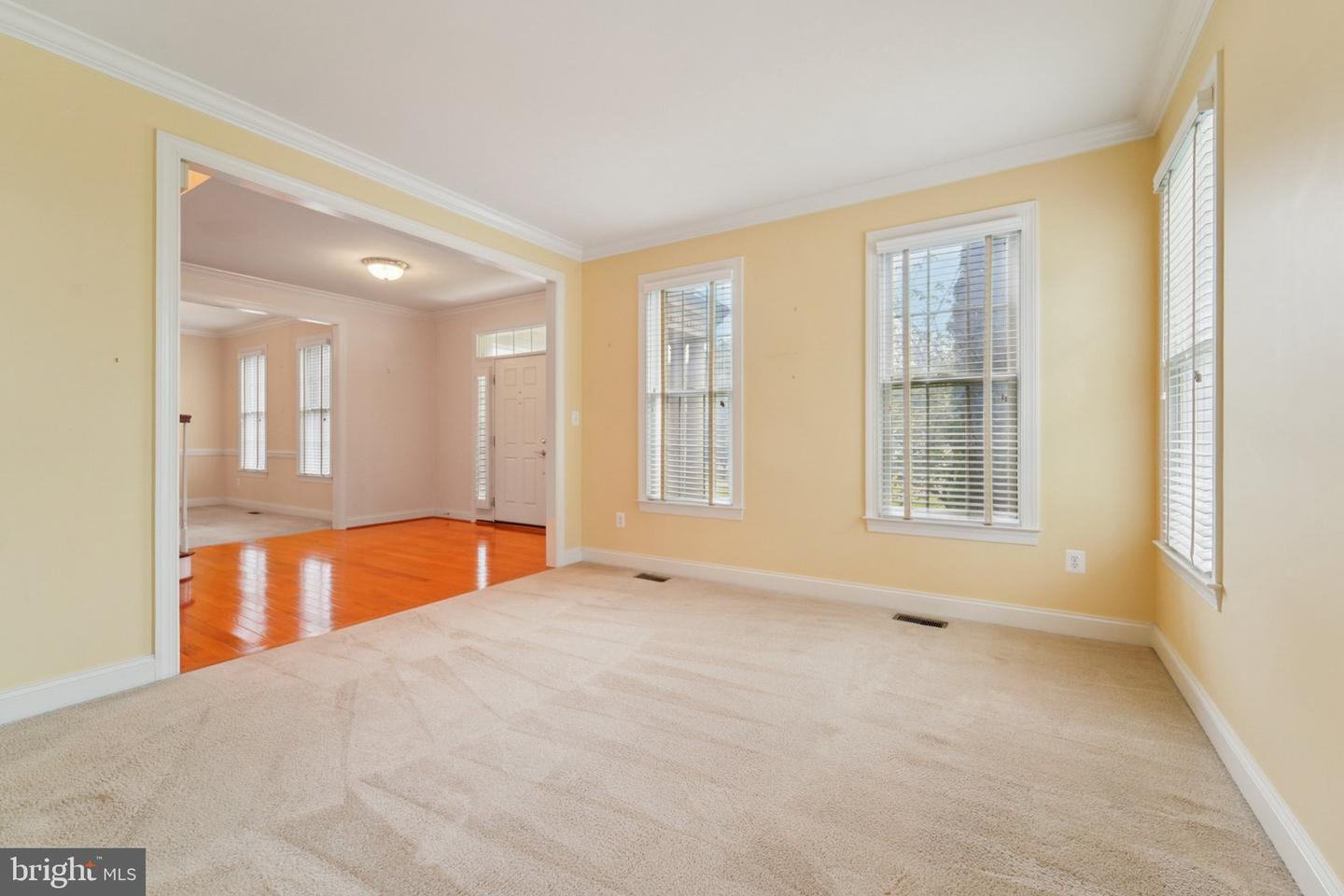 8236 Champion Ct