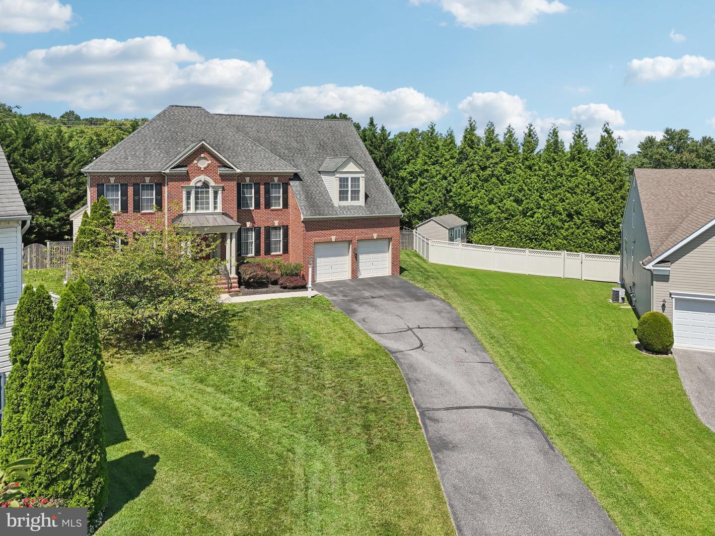 8236 Champion Ct
