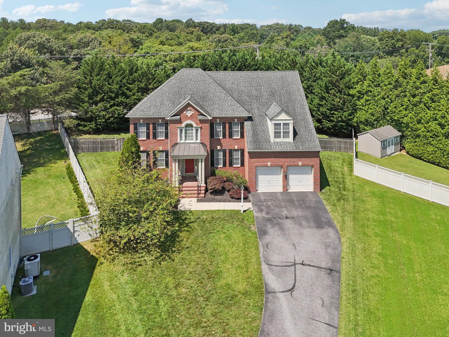 8236 Champion Ct