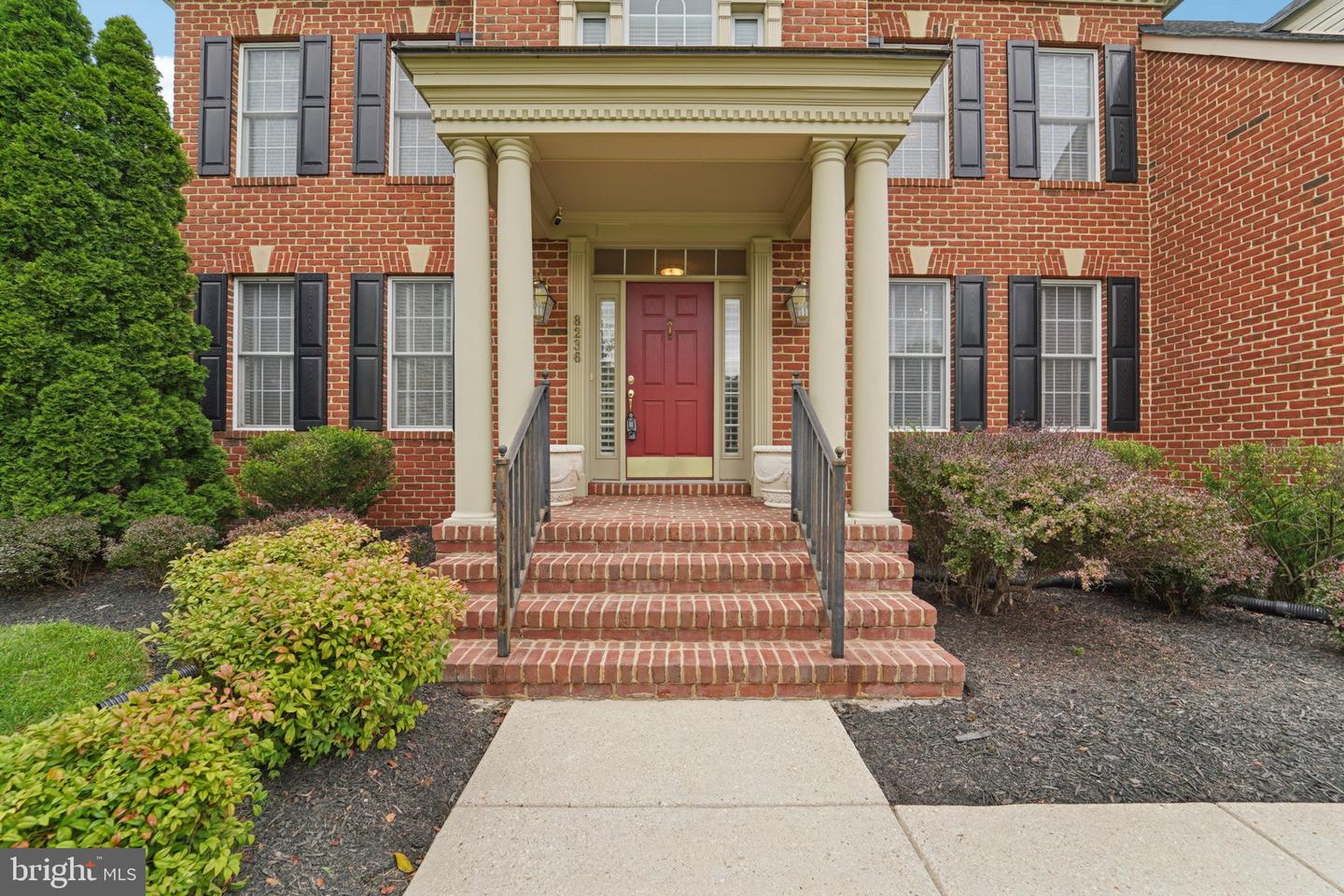 8236 Champion Ct