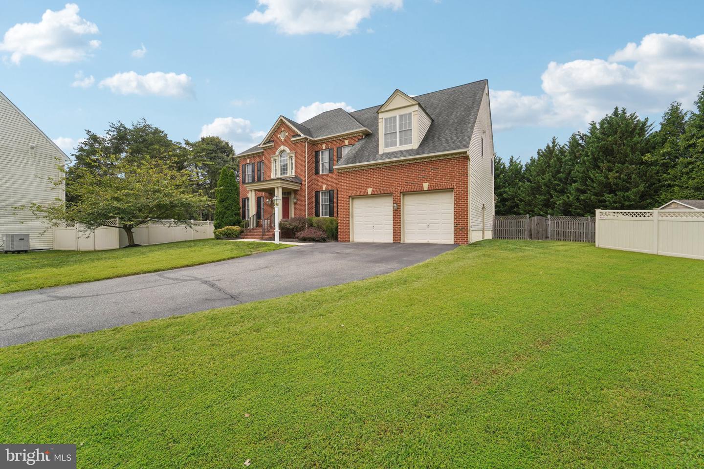 8236 Champion Ct