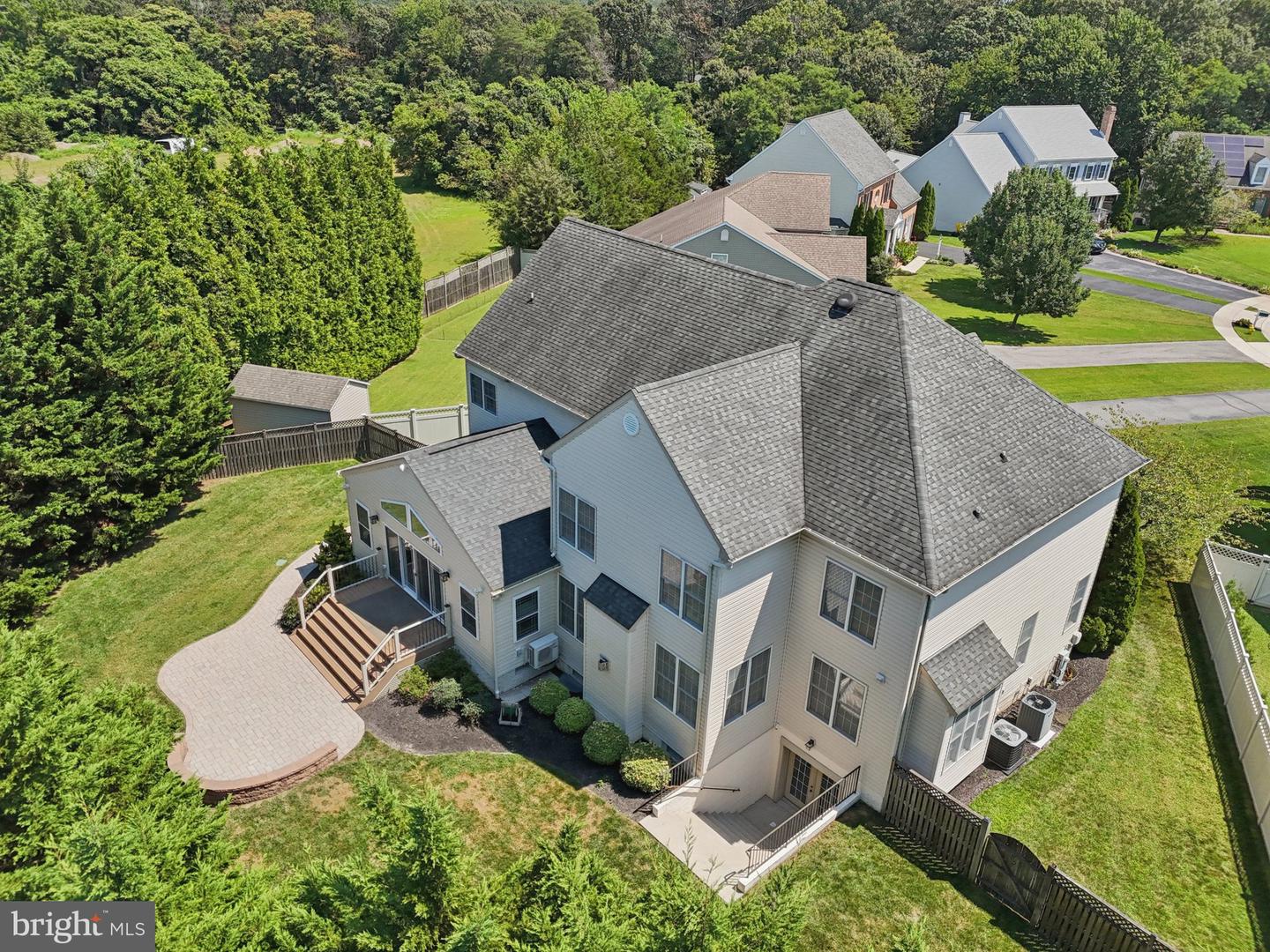 8236 Champion Ct