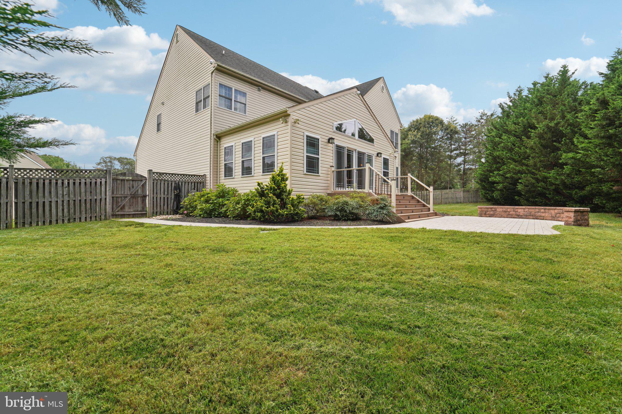 8236 Champion Ct