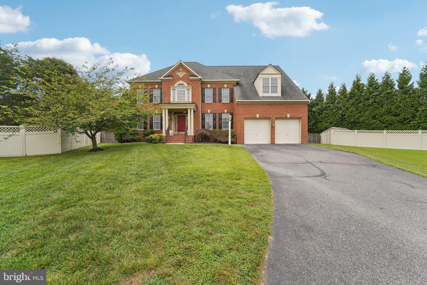 8236 Champion Ct