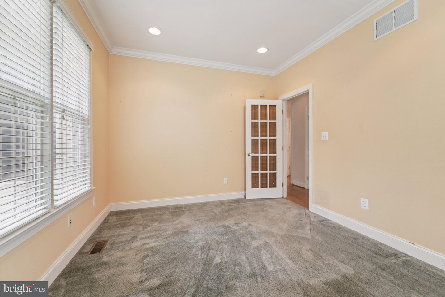 8236 Champion Ct