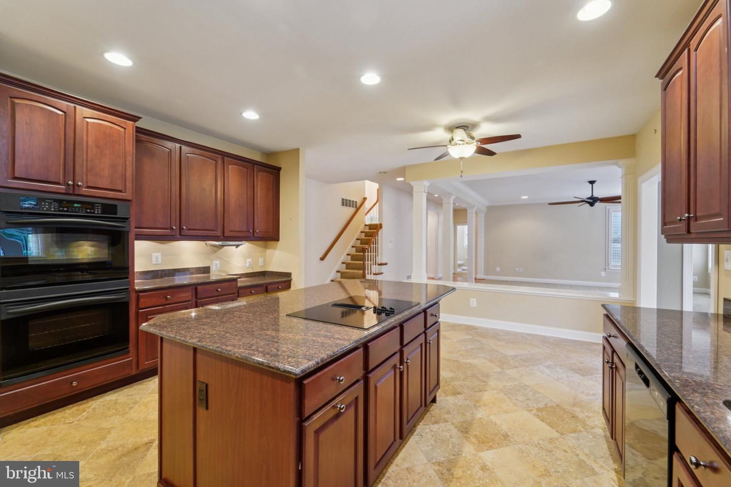 8236 Champion Ct