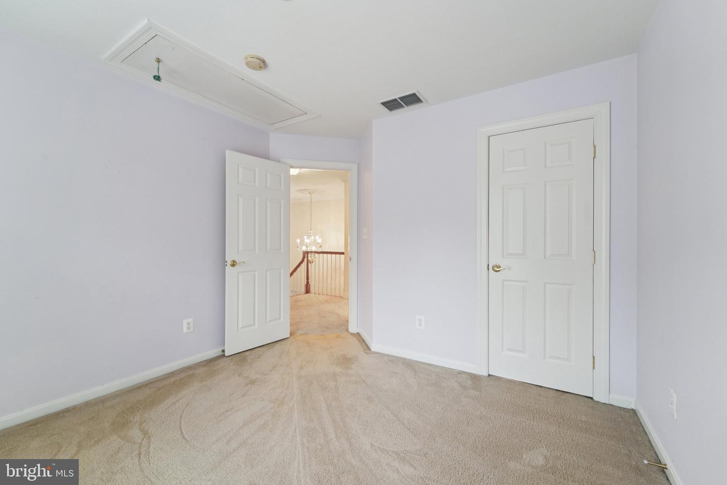 8236 Champion Ct