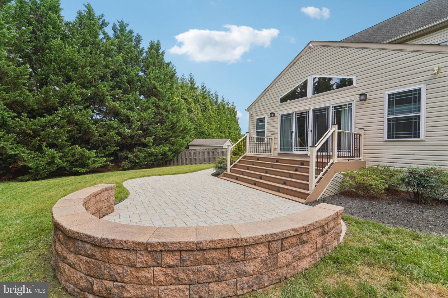 8236 Champion Ct