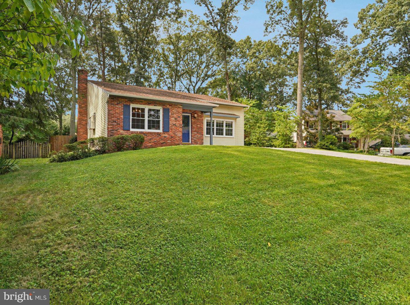 442 Fairford Ct