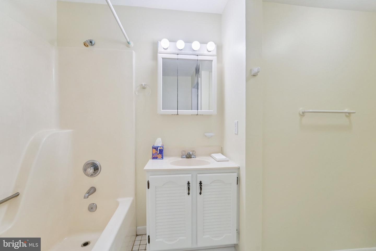442 Fairford Ct