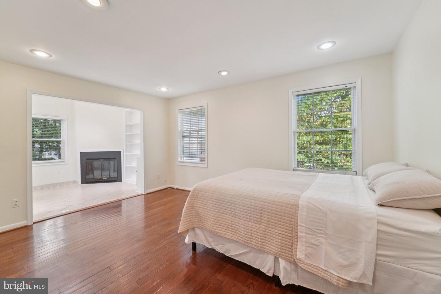 442 Fairford Ct