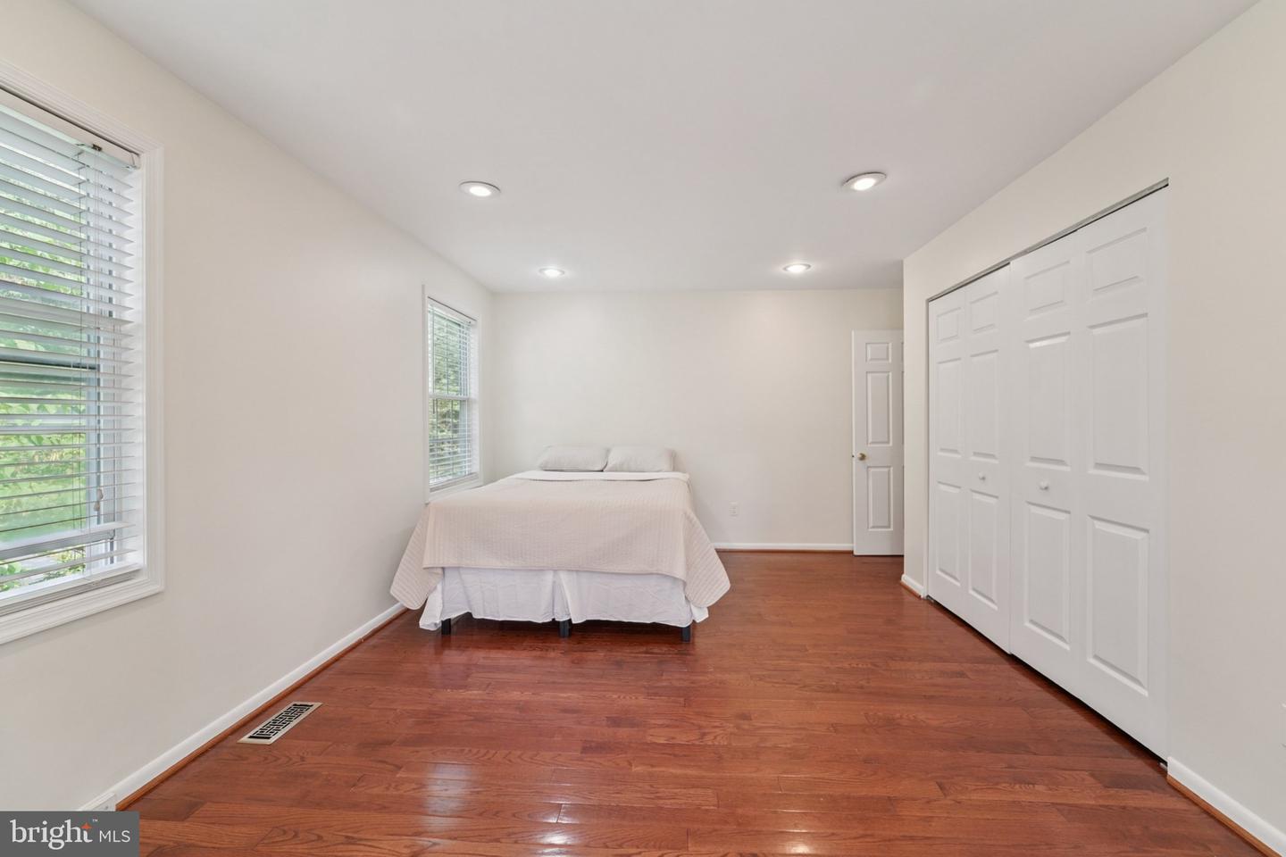 442 Fairford Ct