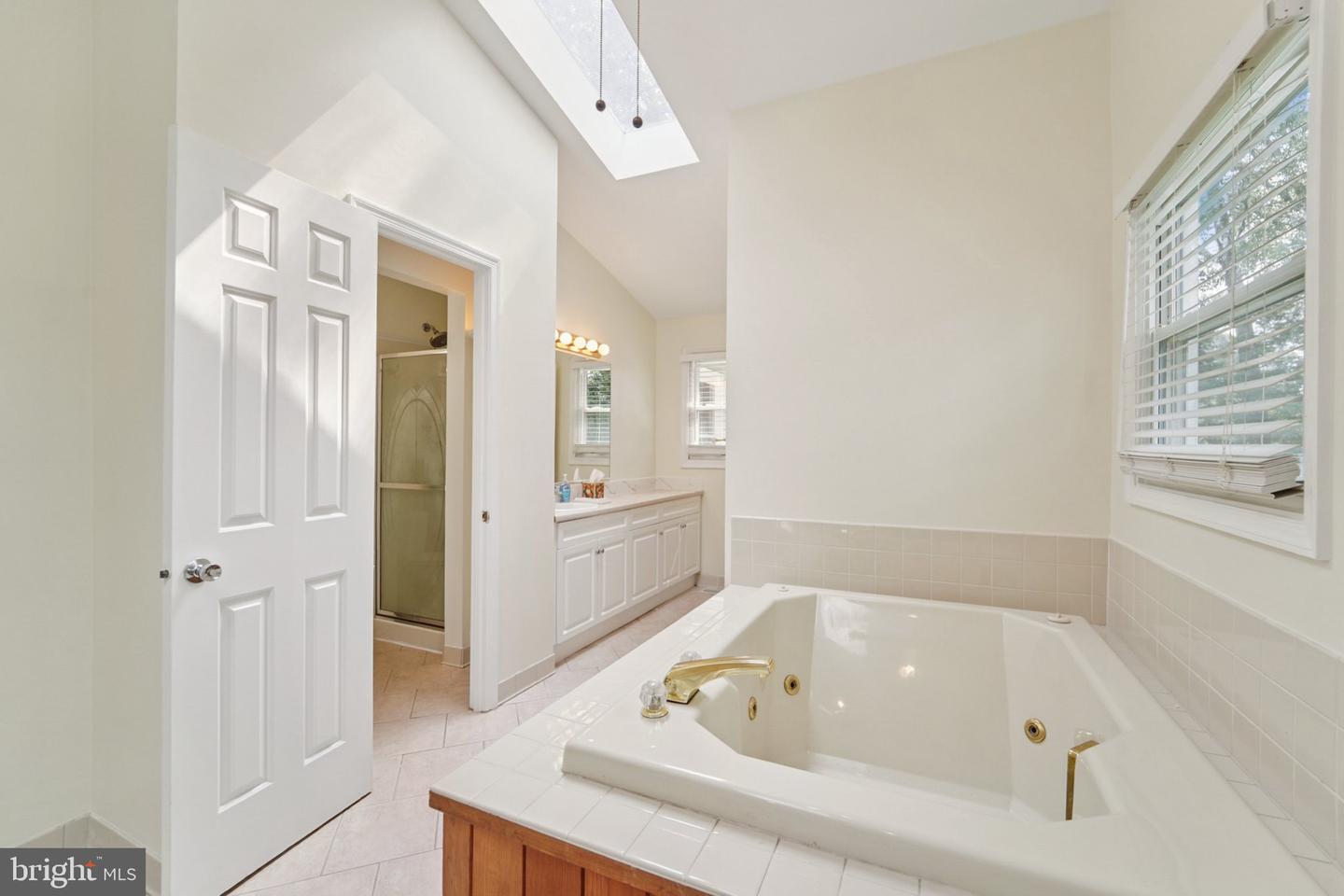 442 Fairford Ct