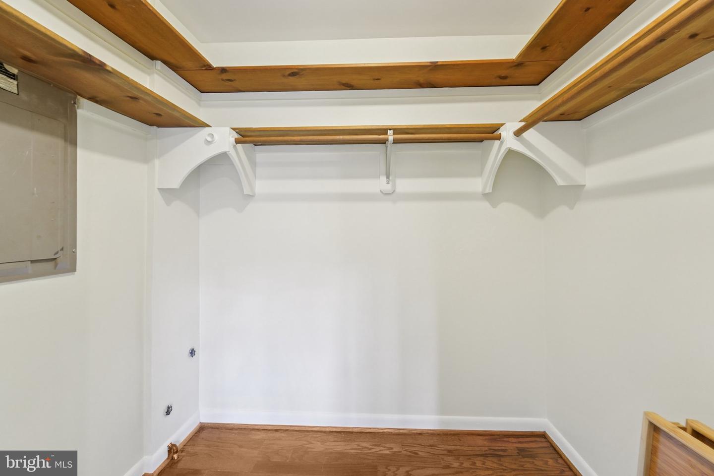 442 Fairford Ct