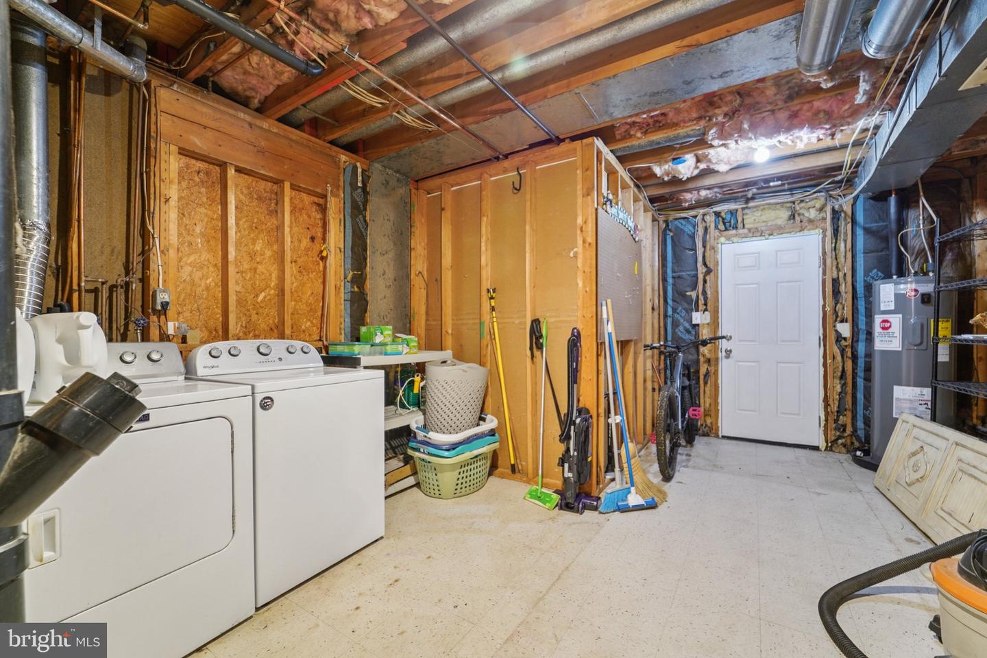 442 Fairford Ct
