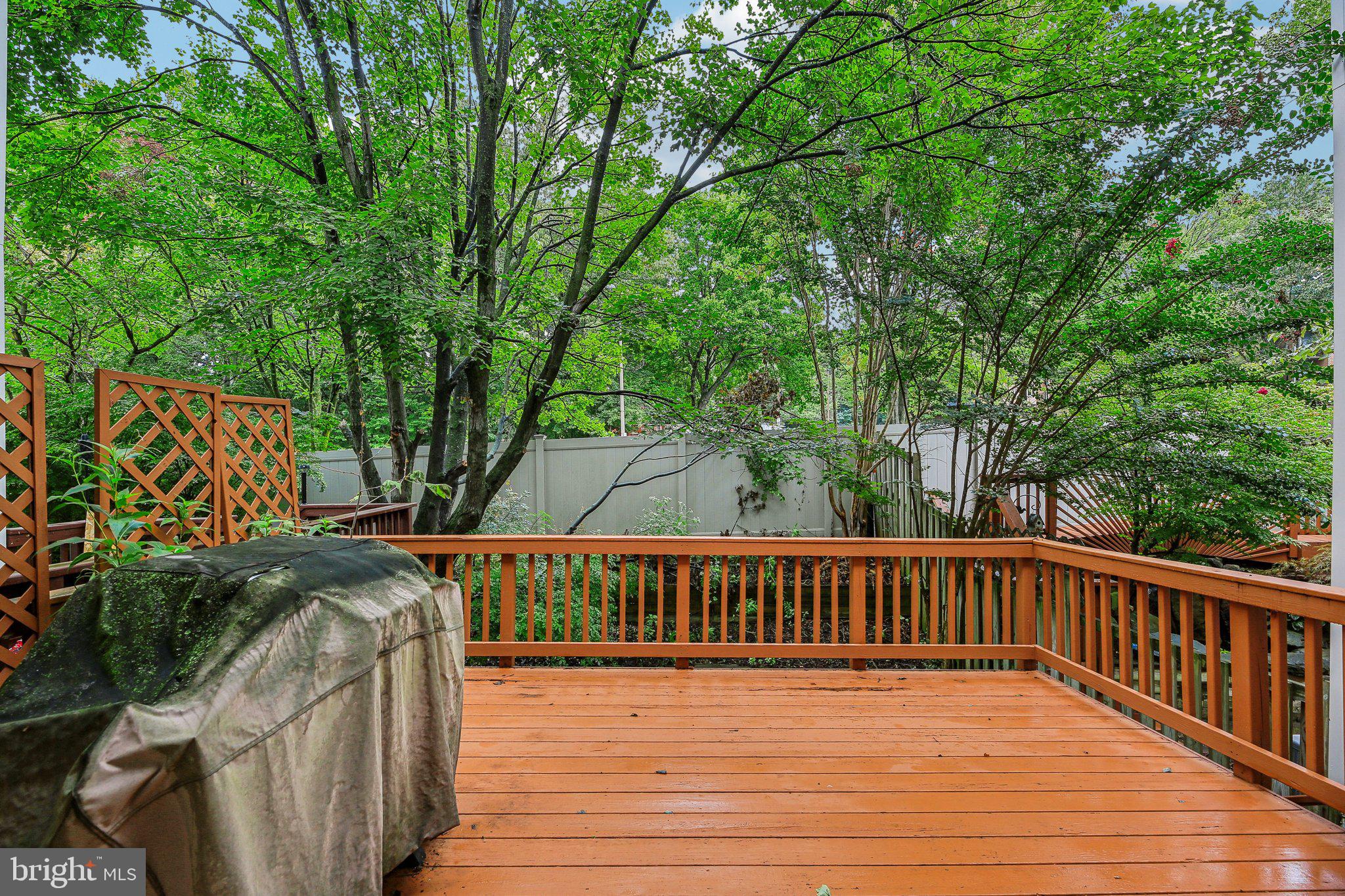 633 BAYSTONE COURT