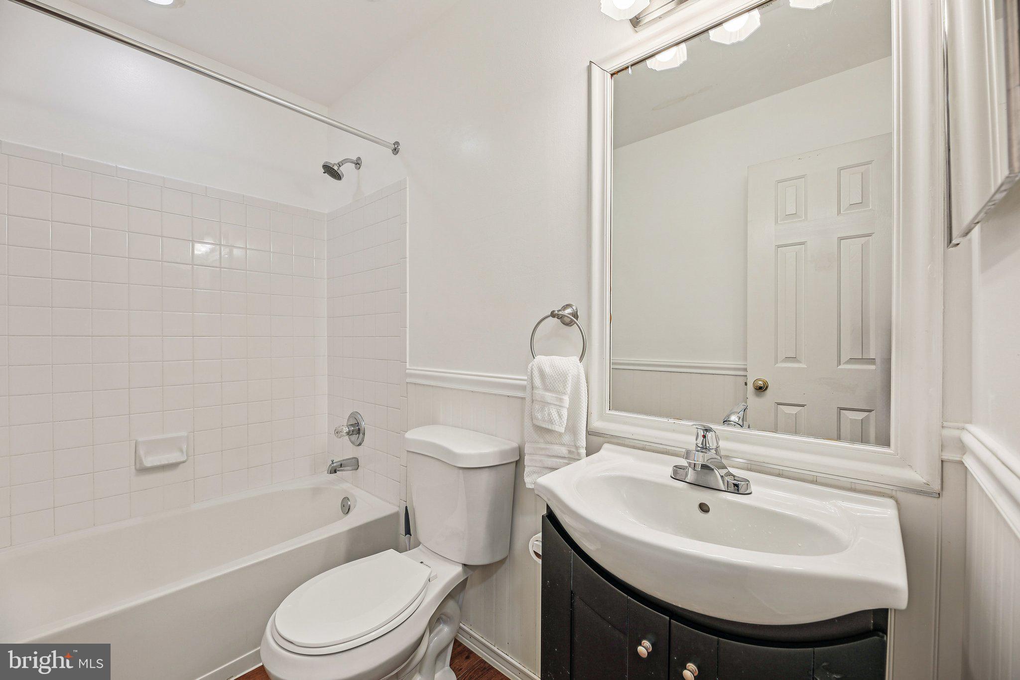 633 BAYSTONE COURT