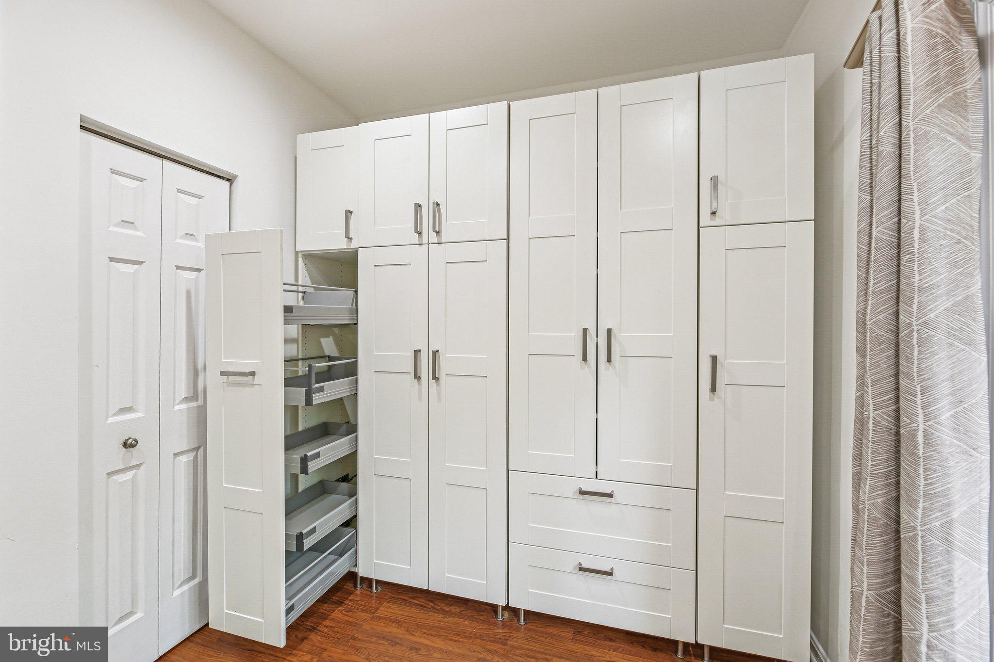 633 BAYSTONE COURT