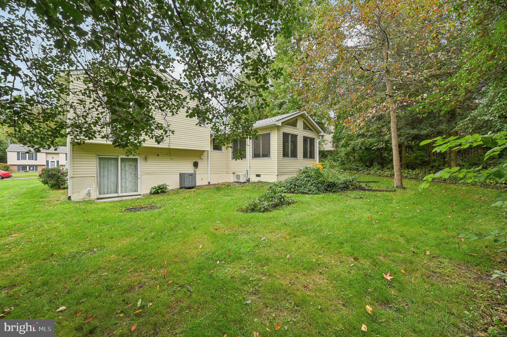 747 TREMAINE WAY