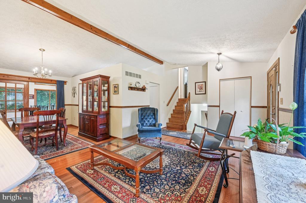 747 TREMAINE WAY