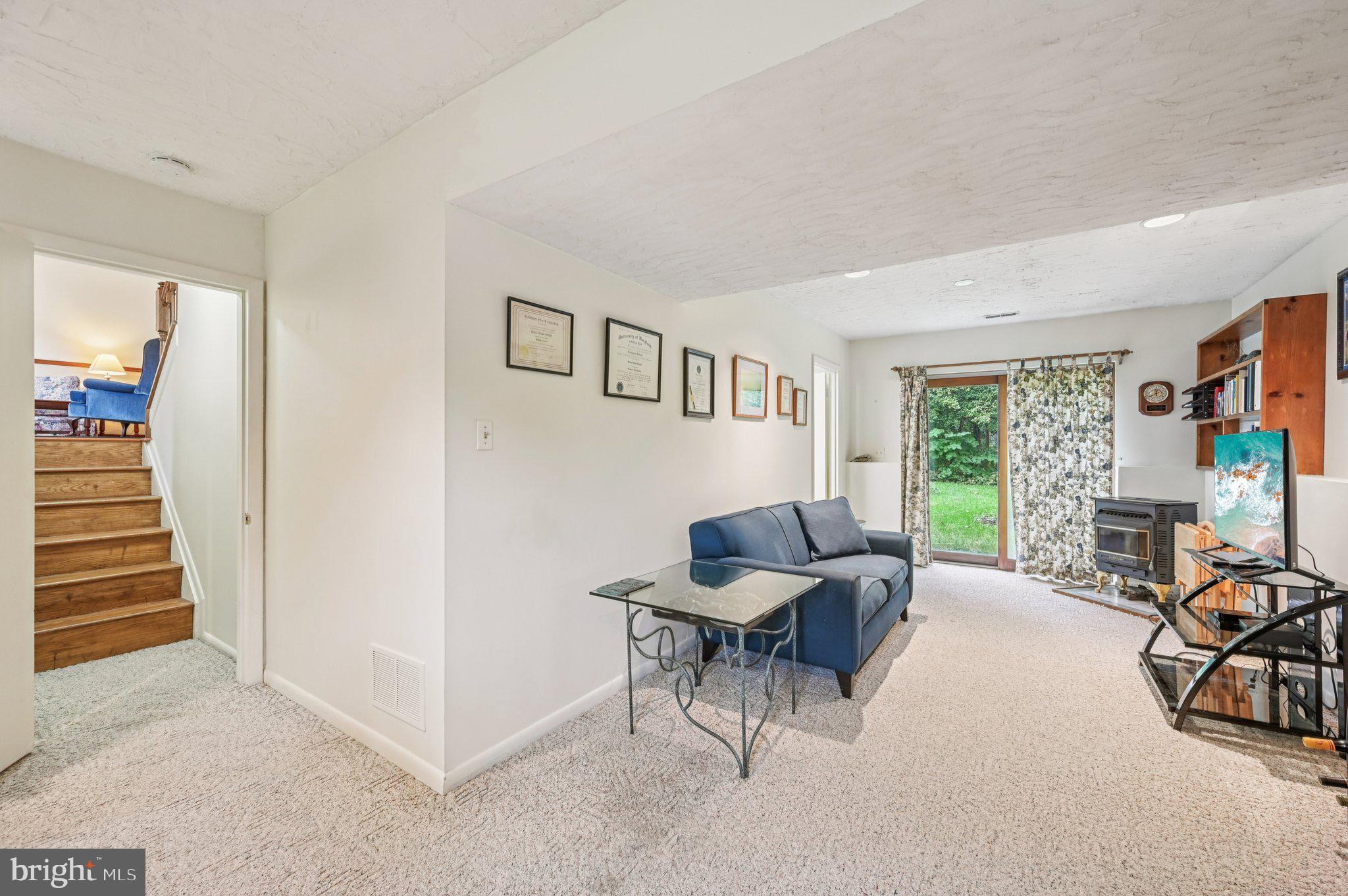 747 TREMAINE WAY