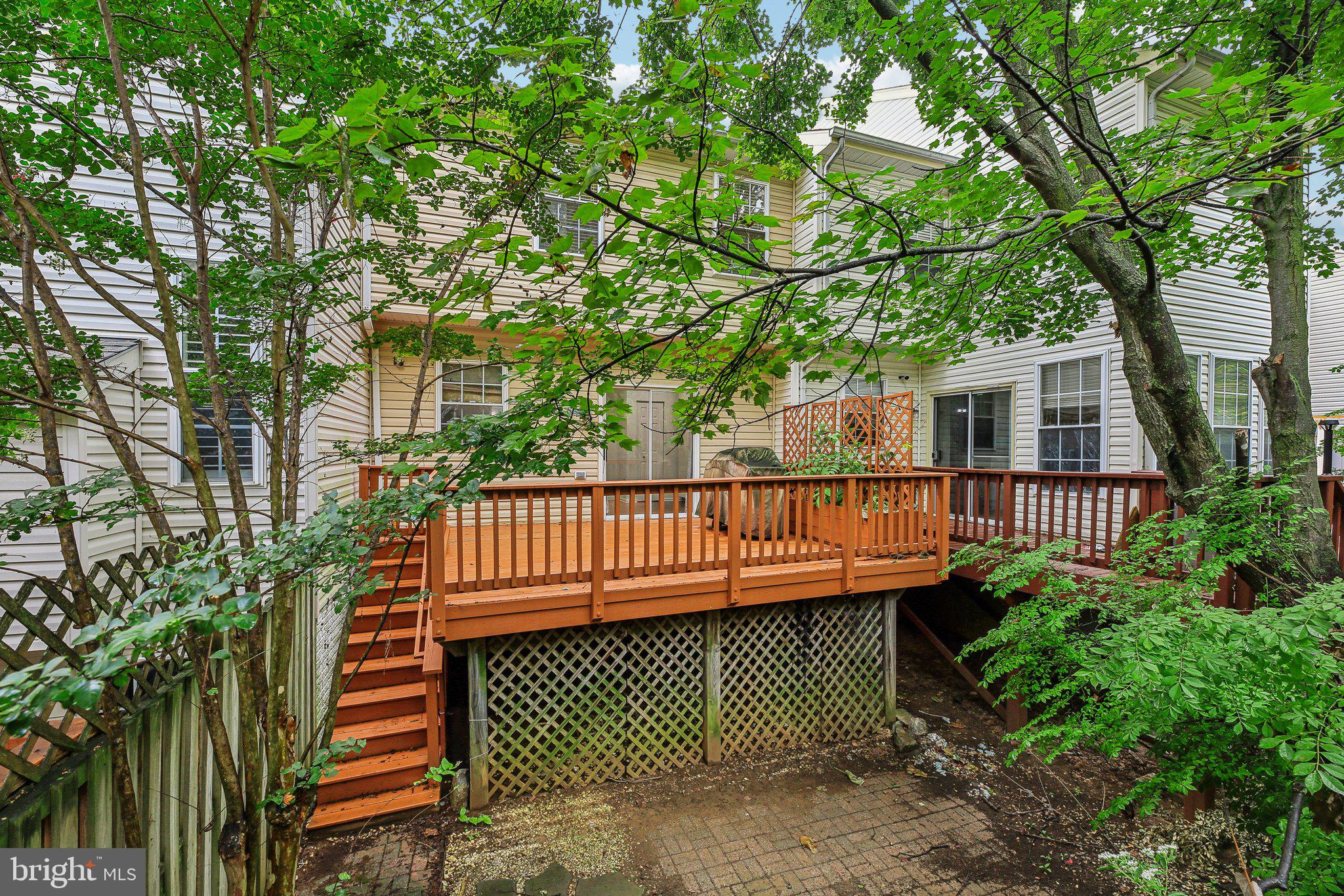 633 BAYSTONE COURT