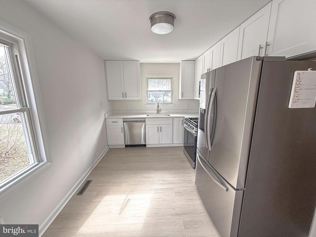 485 KENORA DRIVE