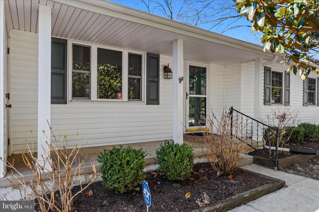 804 CYPRESS BEACH ROAD