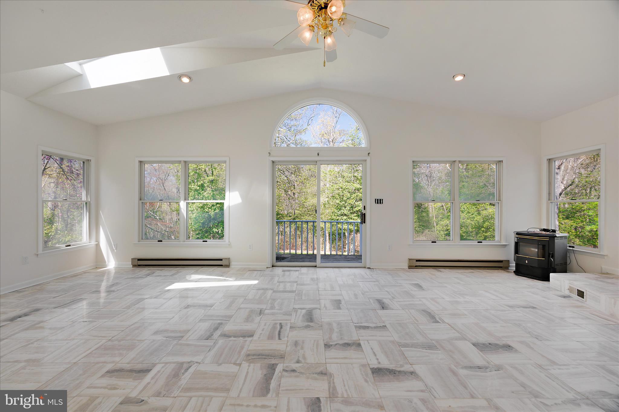 284 TOLSTOY LANE