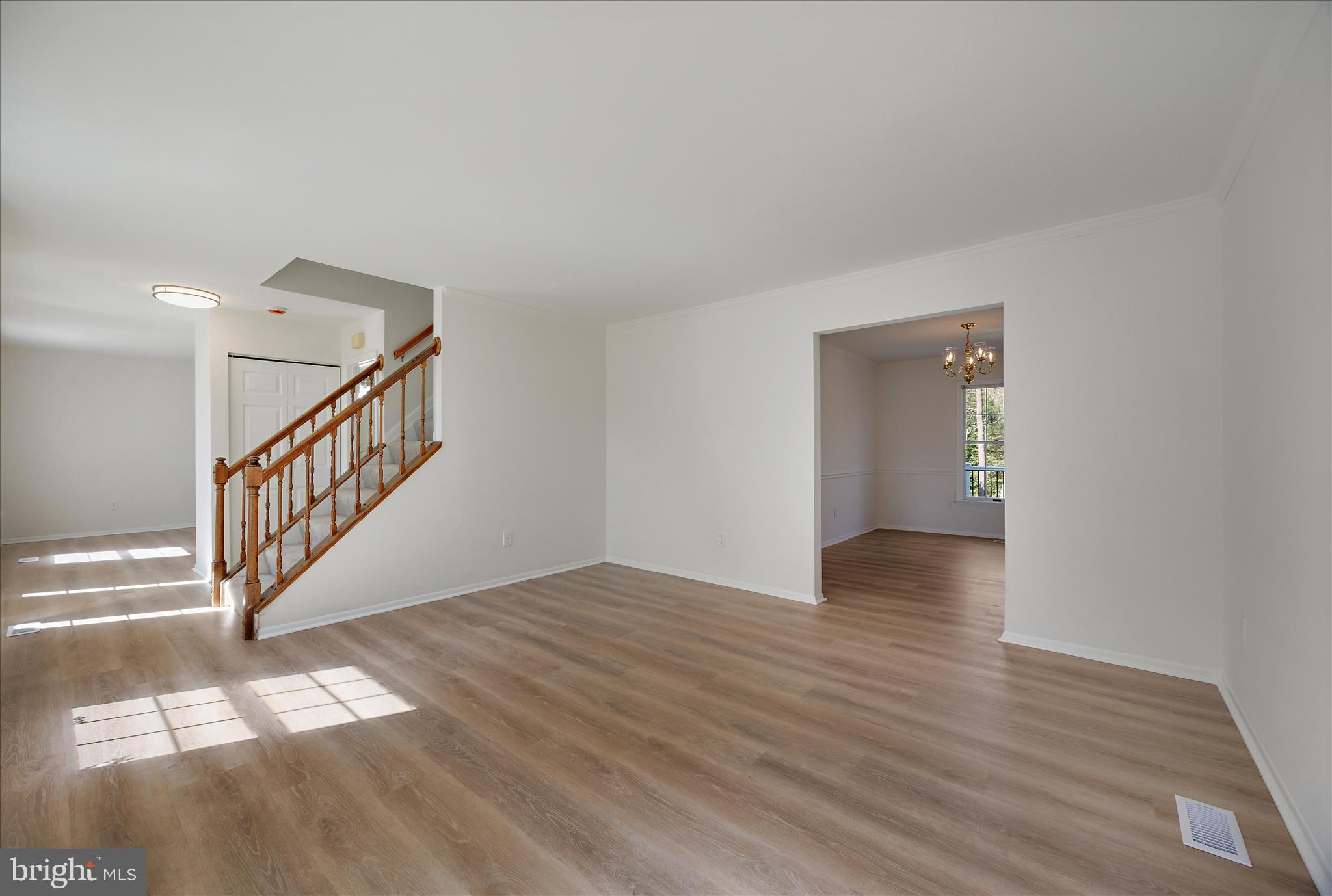 284 TOLSTOY LANE
